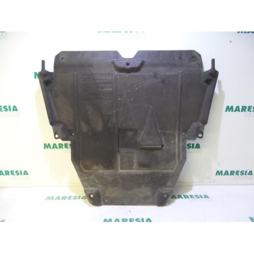 Renault - Espace - Engine protection panel