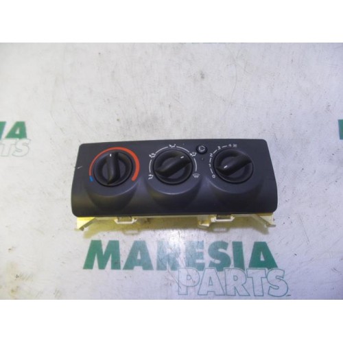 Renault - Clio - Heater control panel