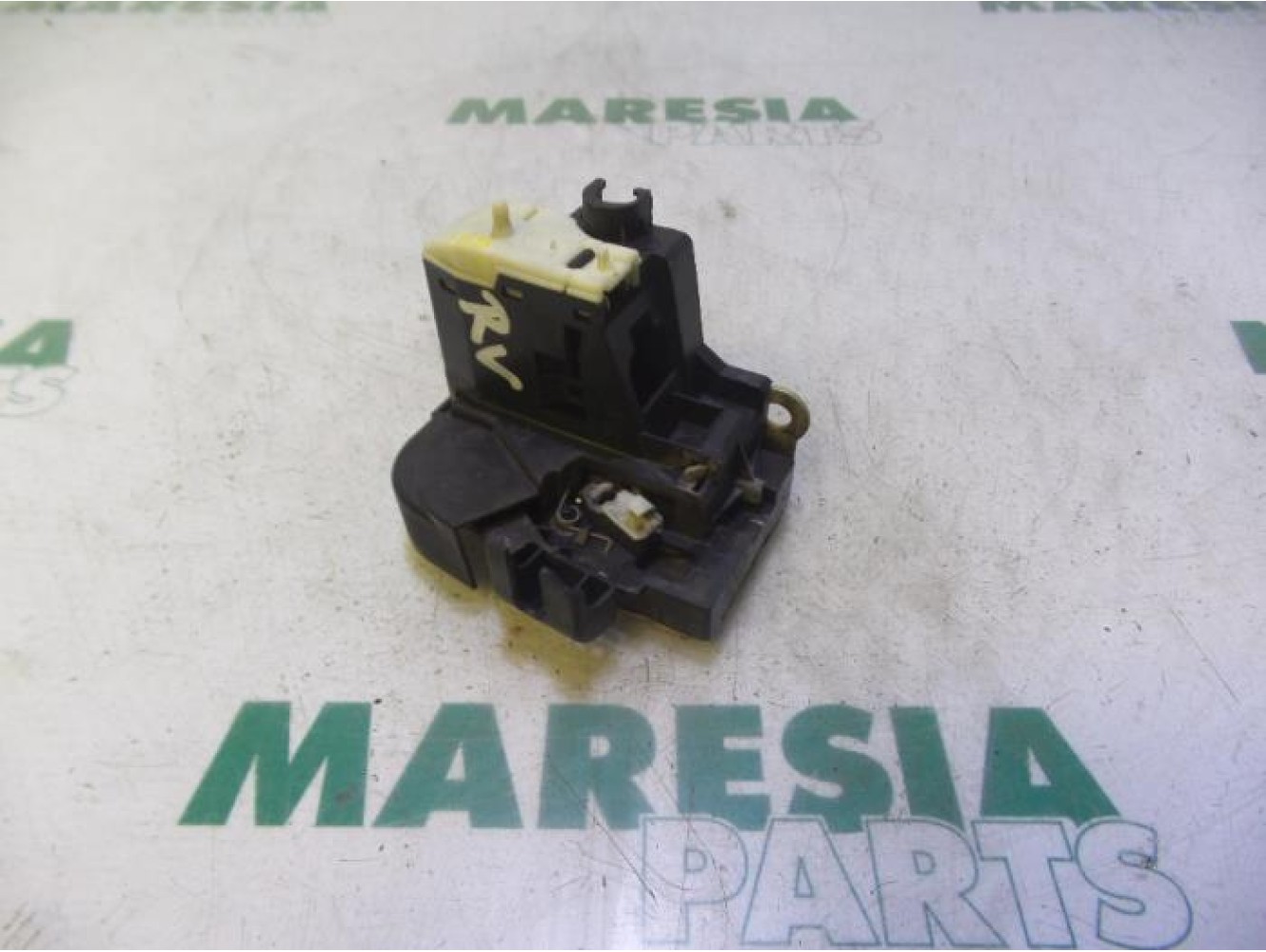 Renault - Clio - Front door lock mechanism 4-door, right