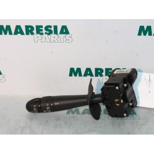 Renault - Megane Scenic - Indicator switch