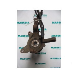 Renault - Megane Scenic - Knuckle, front right