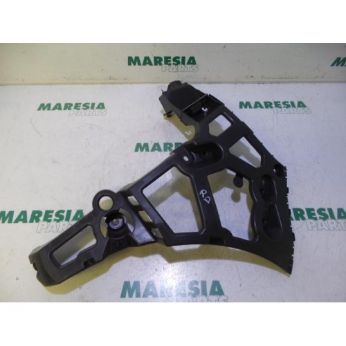 Renault - Megane - Bumperframe achter