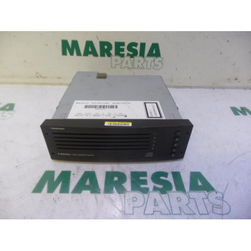 Citroen - C4 - CD changer