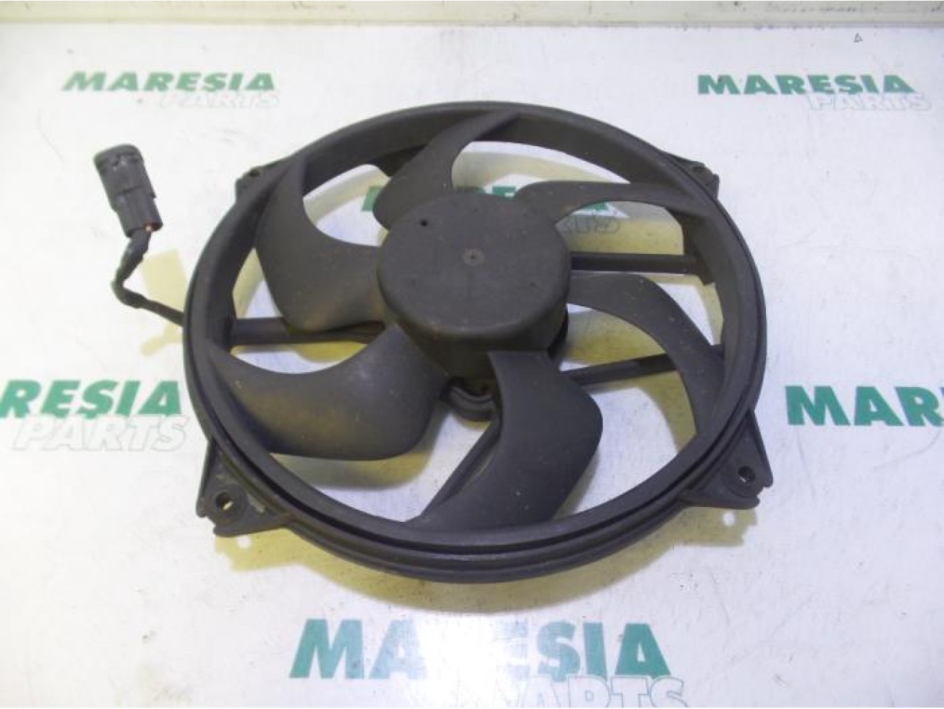 Citroen - C4 - Fan motor
