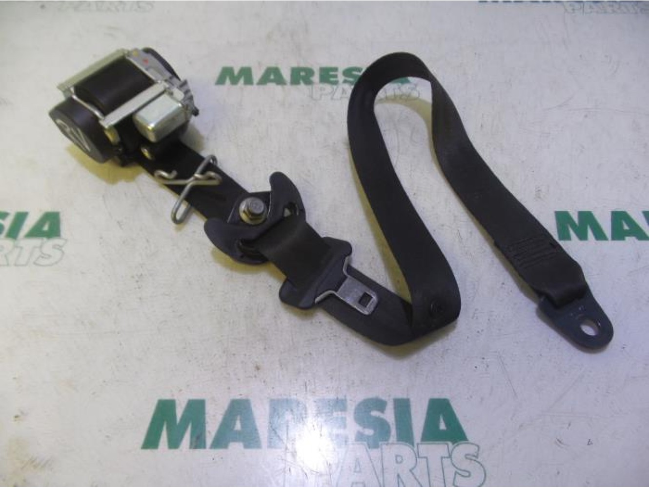 Citroen - C4 - Front seatbelt, right