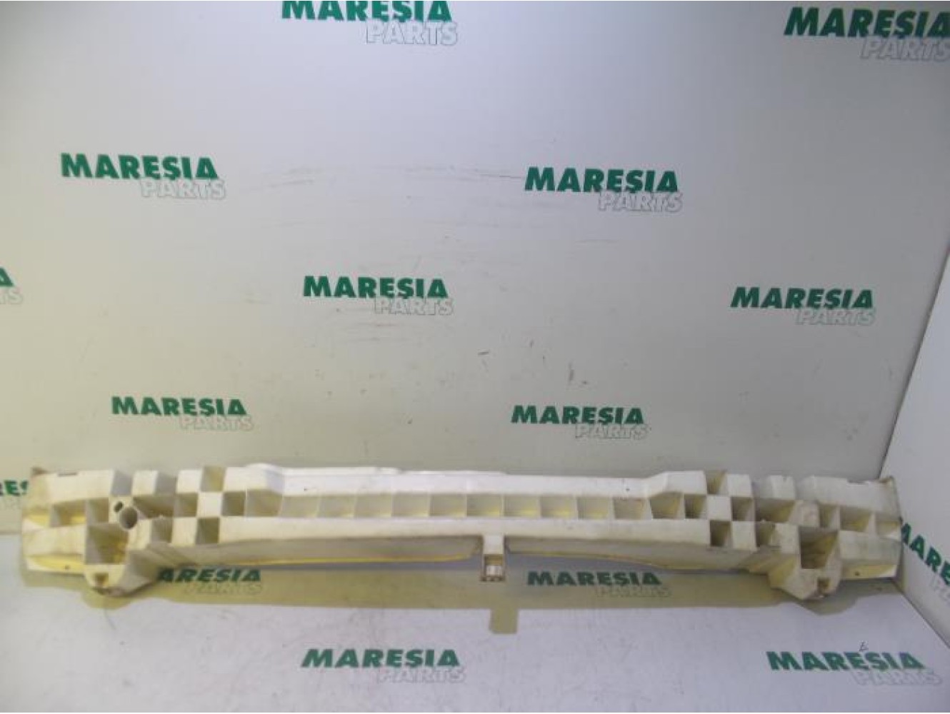 Renault - Clio - Rear bumper frame