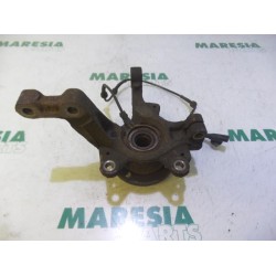 Renault - Clio - Knuckle, front right