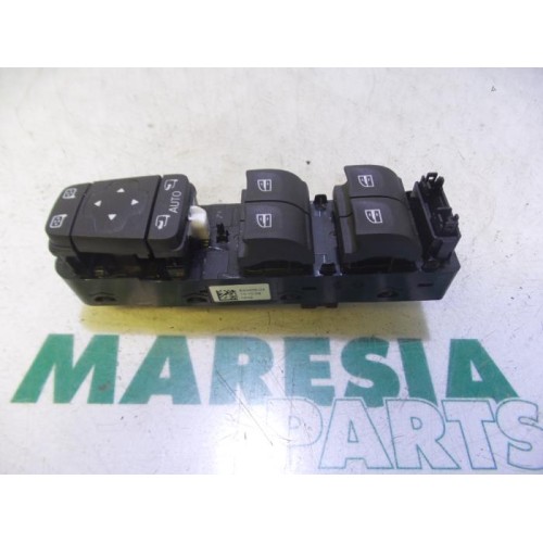 Renault - Espace - Multi-functional window switch