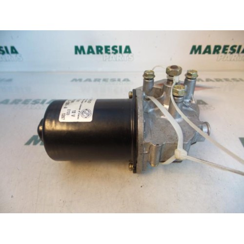 Fiat - Stilo - Scheibenwischermotor vorne