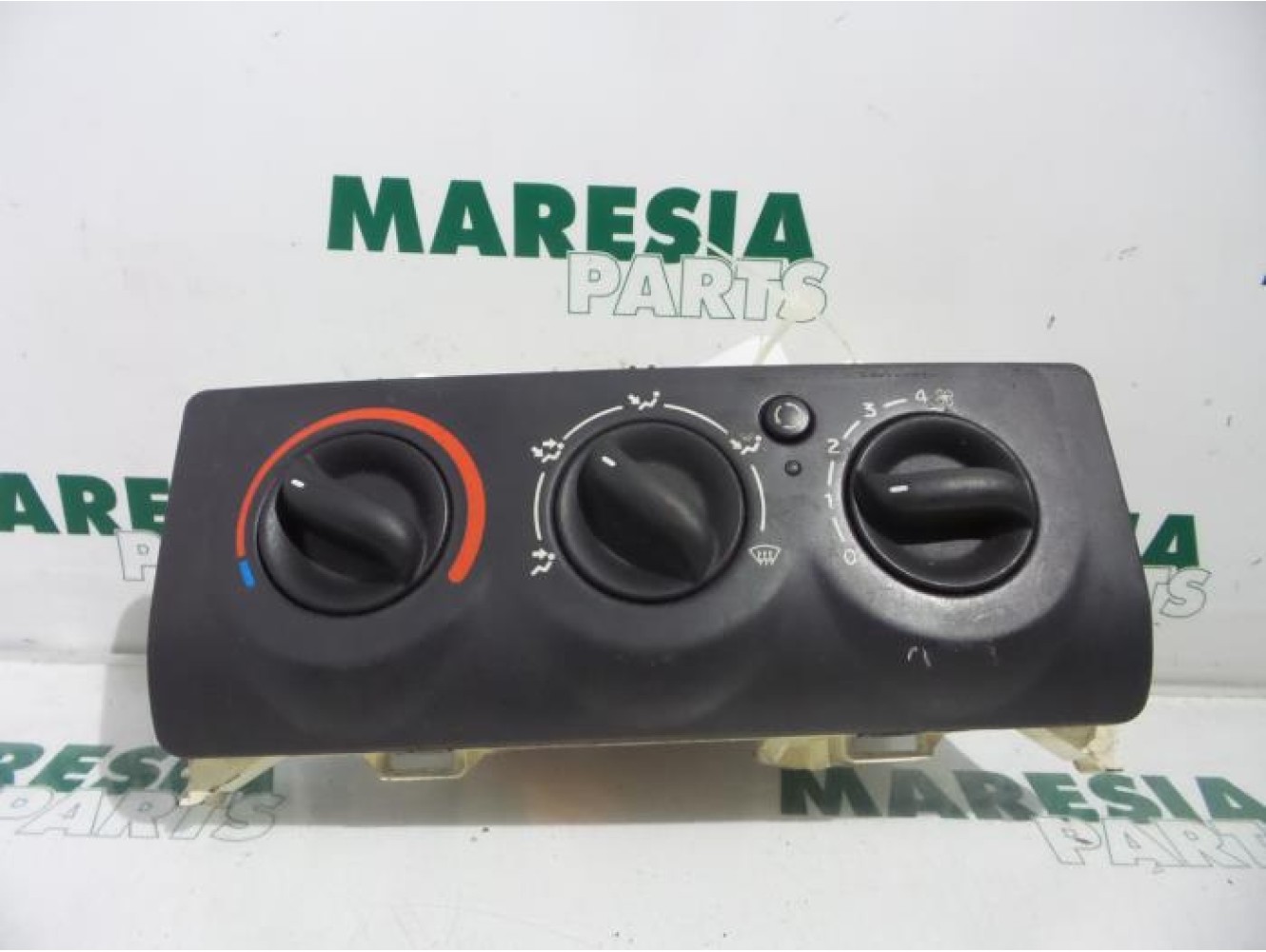 Renault - Clio - Heater control panel