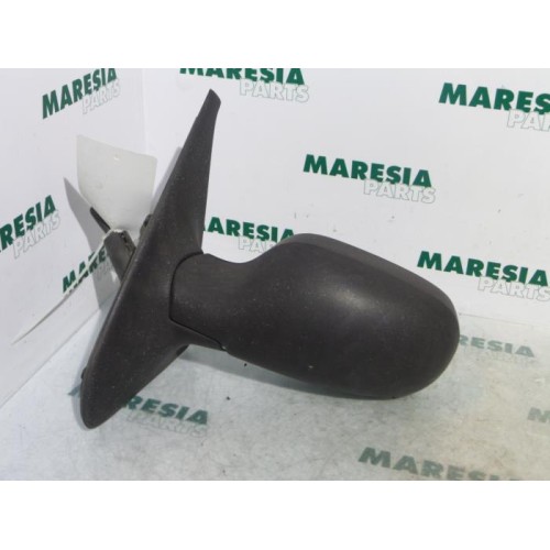 Renault - Clio - Wing mirror, left