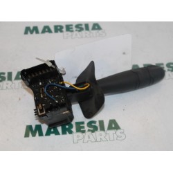 Renault - Clio - Indicator switch