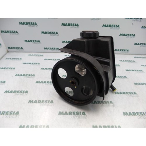 Peugeot - 206 - Power steering pump
