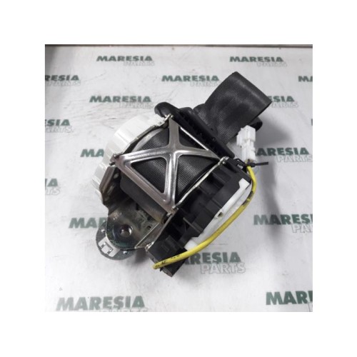 Renault - Clio - Rear seatbelt, left