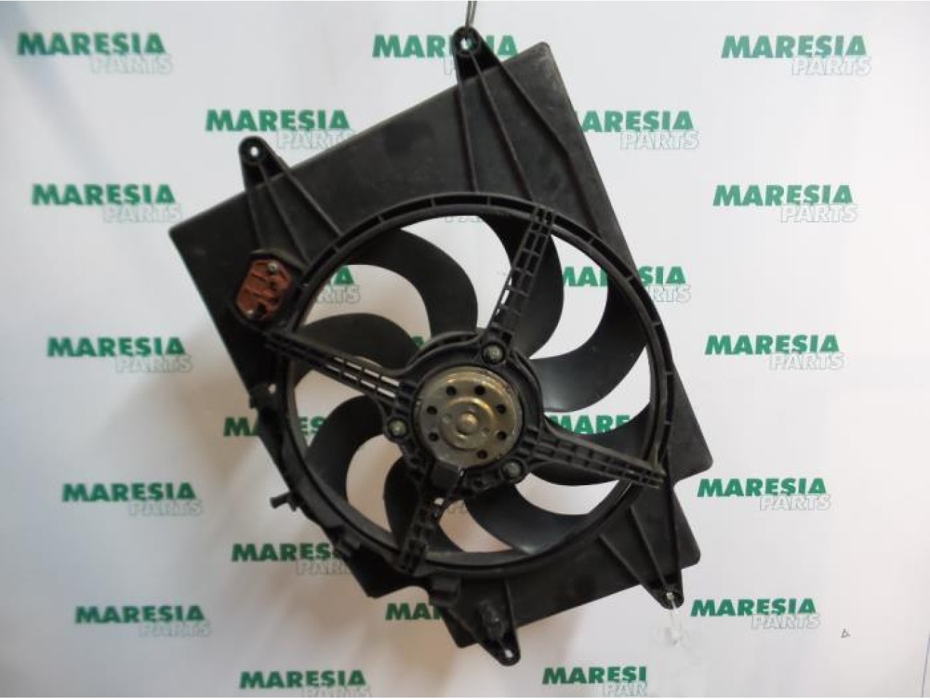 Alfa Romeo - 147 - Fan motor