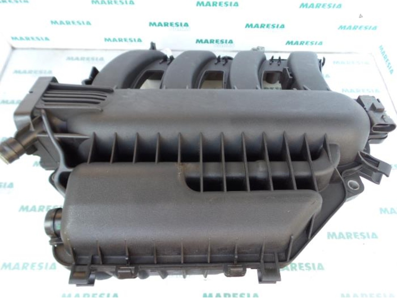Renault - Megane Scenic - Intake manifold