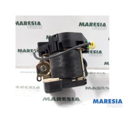 Fiat - Stilo - Front seatbelt, right
