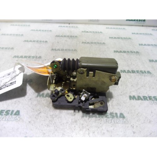 Renault - Master - Door lock mechanism 2-door, right