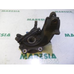 Citroen - C3 - Fusee links-voor