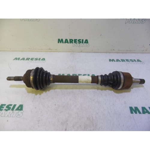 Citroen - C3 - Aandrijfas links-voor