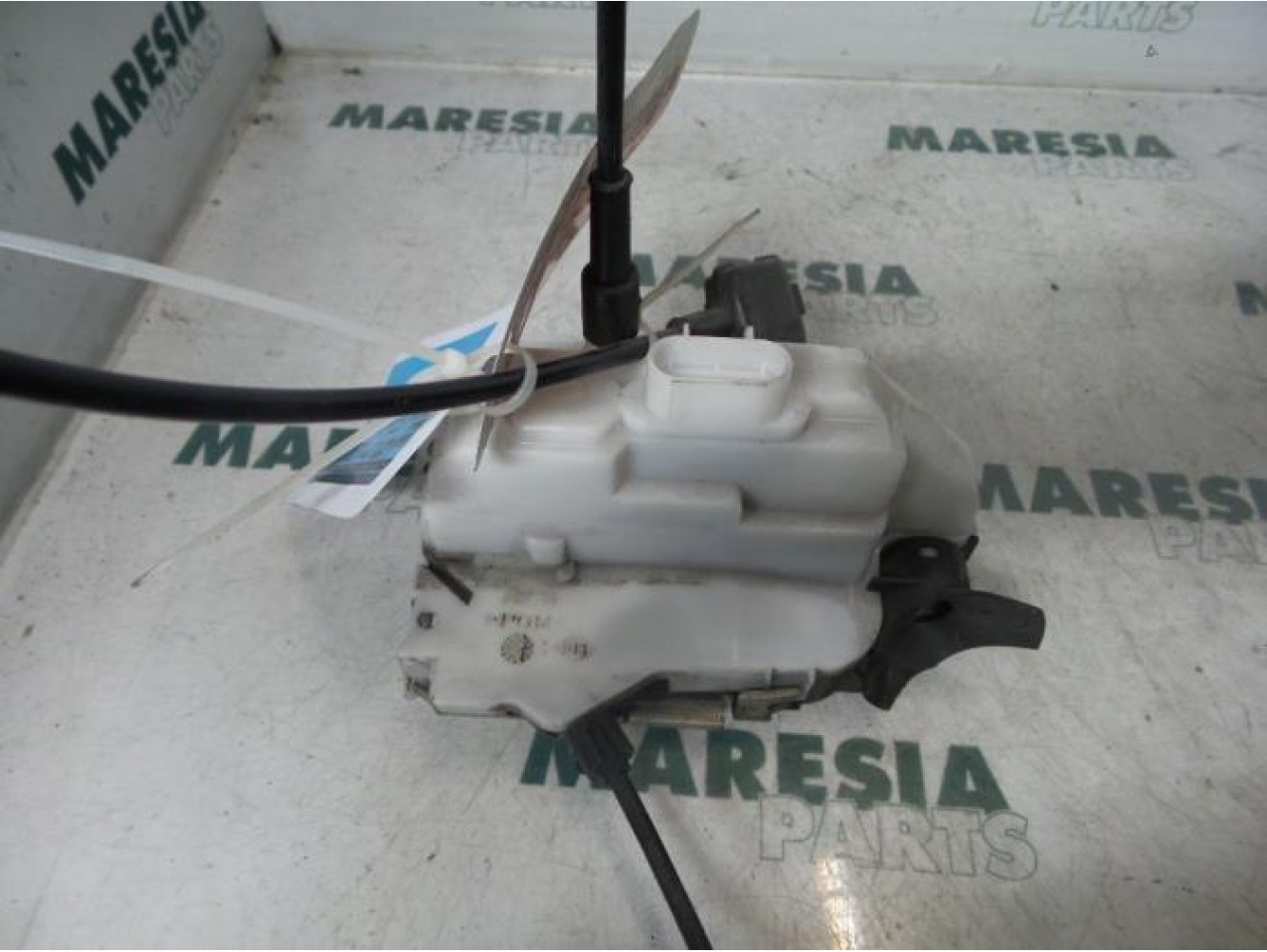 Renault - Megane Scenic - Door lock mechanism 4-door, front left