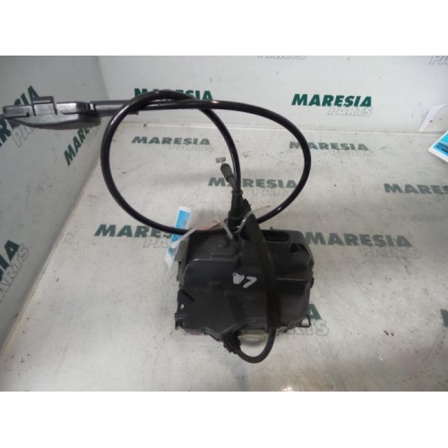 Renault - Megane Scenic - Rear door lock mechanism 4-door, left