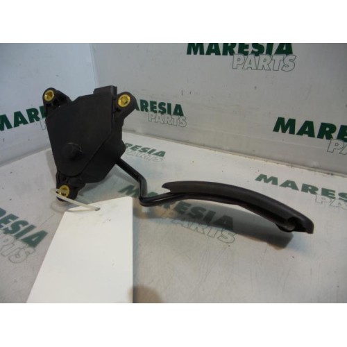 Renault - Megane Scenic - Throttle pedal position sensor