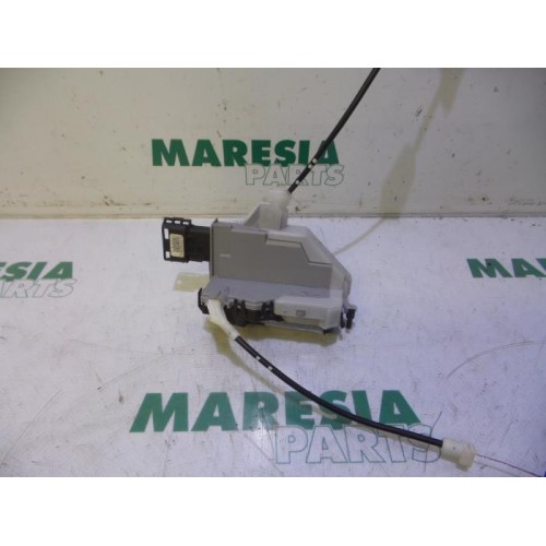 Peugeot - 3008 - Rear door lock mechanism 4-door, left