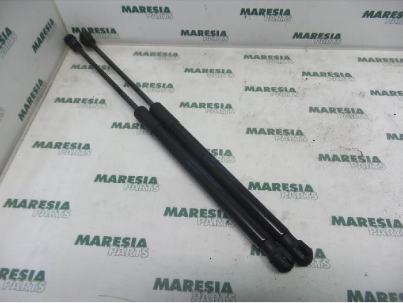 Peugeot - 3008 - Set of tailgate gas struts