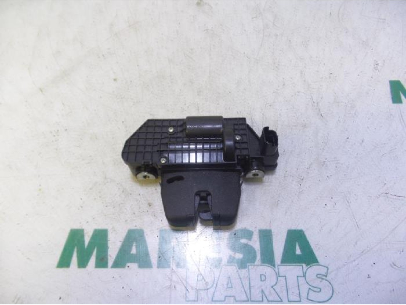 Citroen - C3 - Tailgate lock mechanism