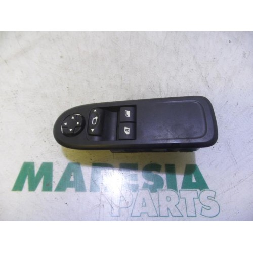 Citroen - C3 - Multi-functional window switch