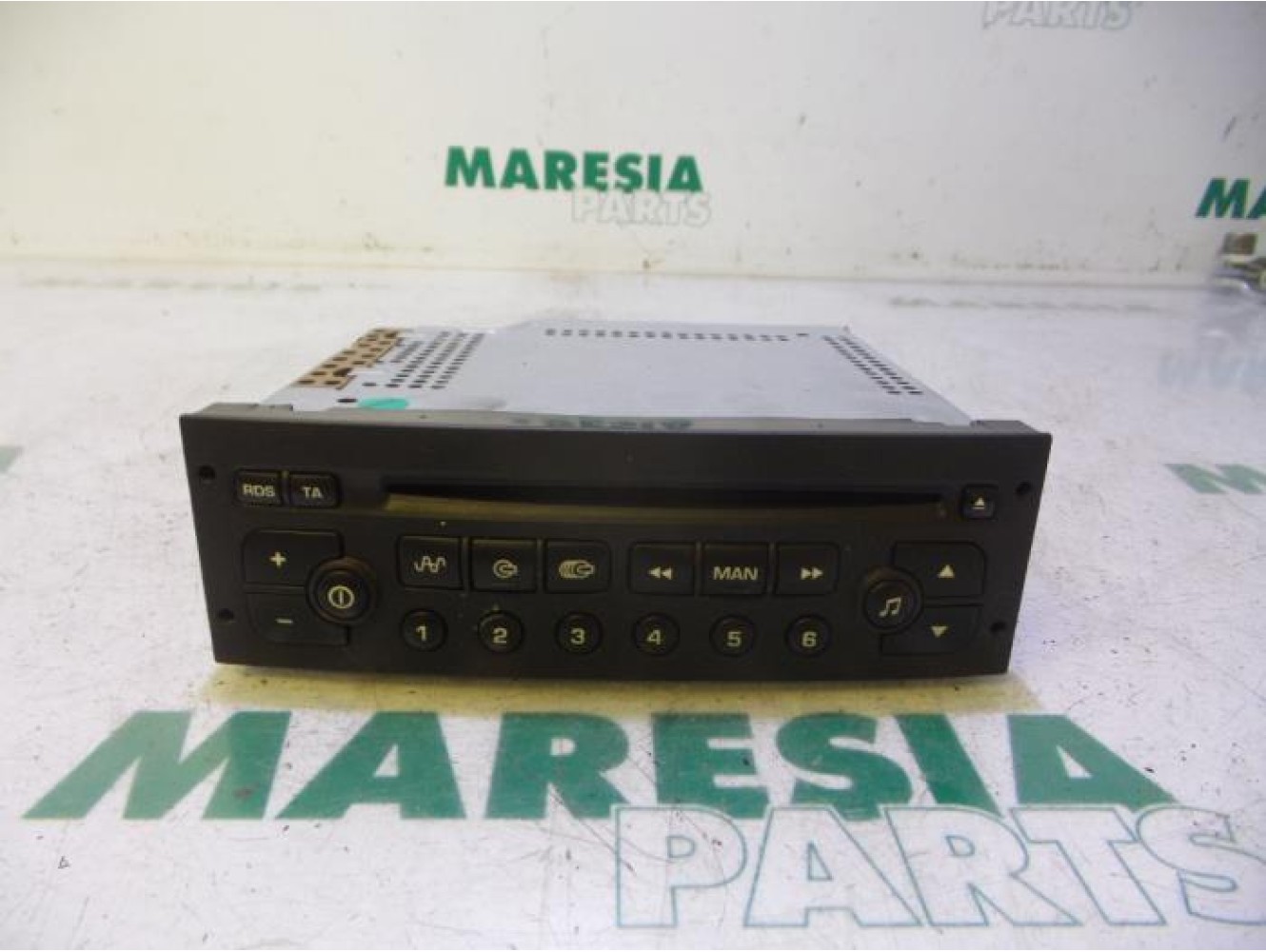 Peugeot - Partner - Radio CD player
