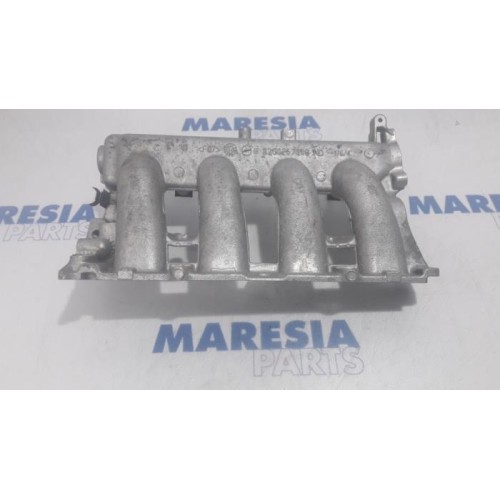Renault - Megane - Intake manifold