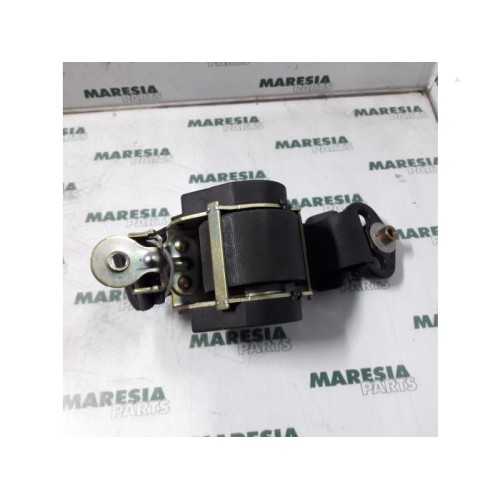 Renault - Megane - Front seatbelt, left