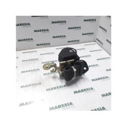 Renault - Megane - Front seatbelt, left