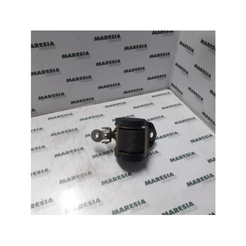 Renault - Megane - Front seatbelt, left