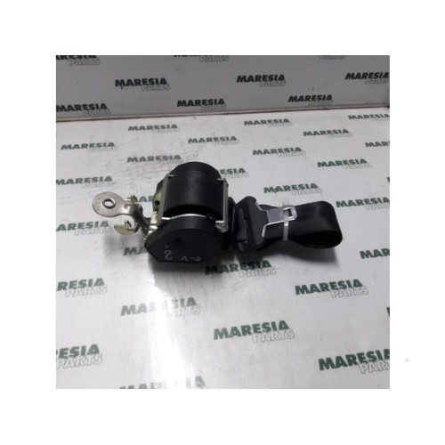 Renault - Megane - Front seatbelt, right