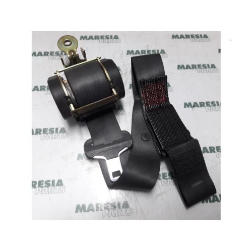 Renault - Megane - Front seatbelt, right