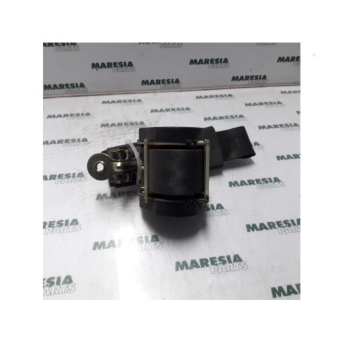 Renault - Megane - Front seatbelt, right