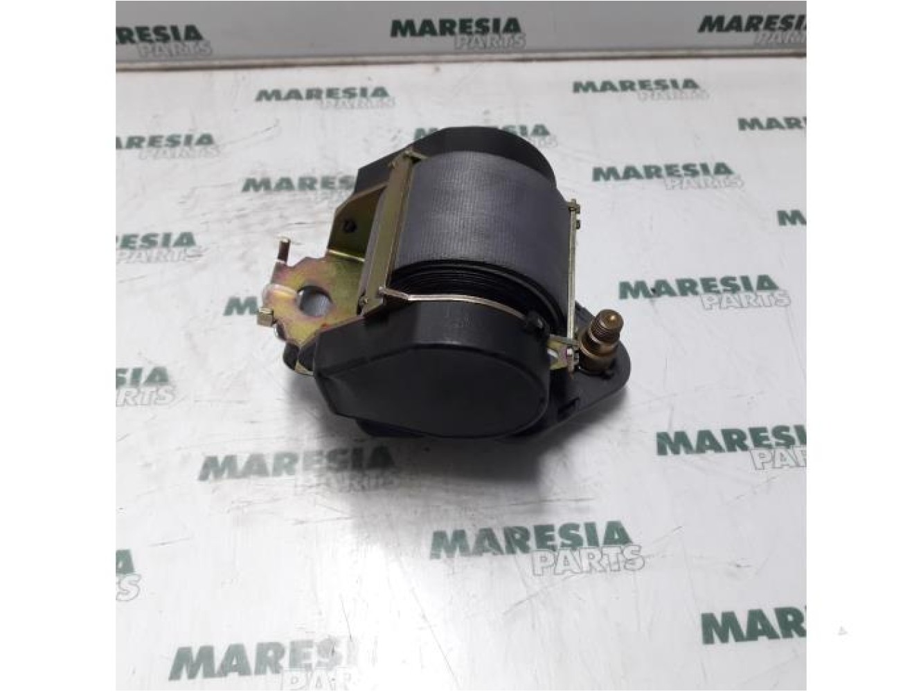 Renault - Megane - Front seatbelt, right