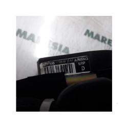 Renault - Megane - Front seatbelt, right