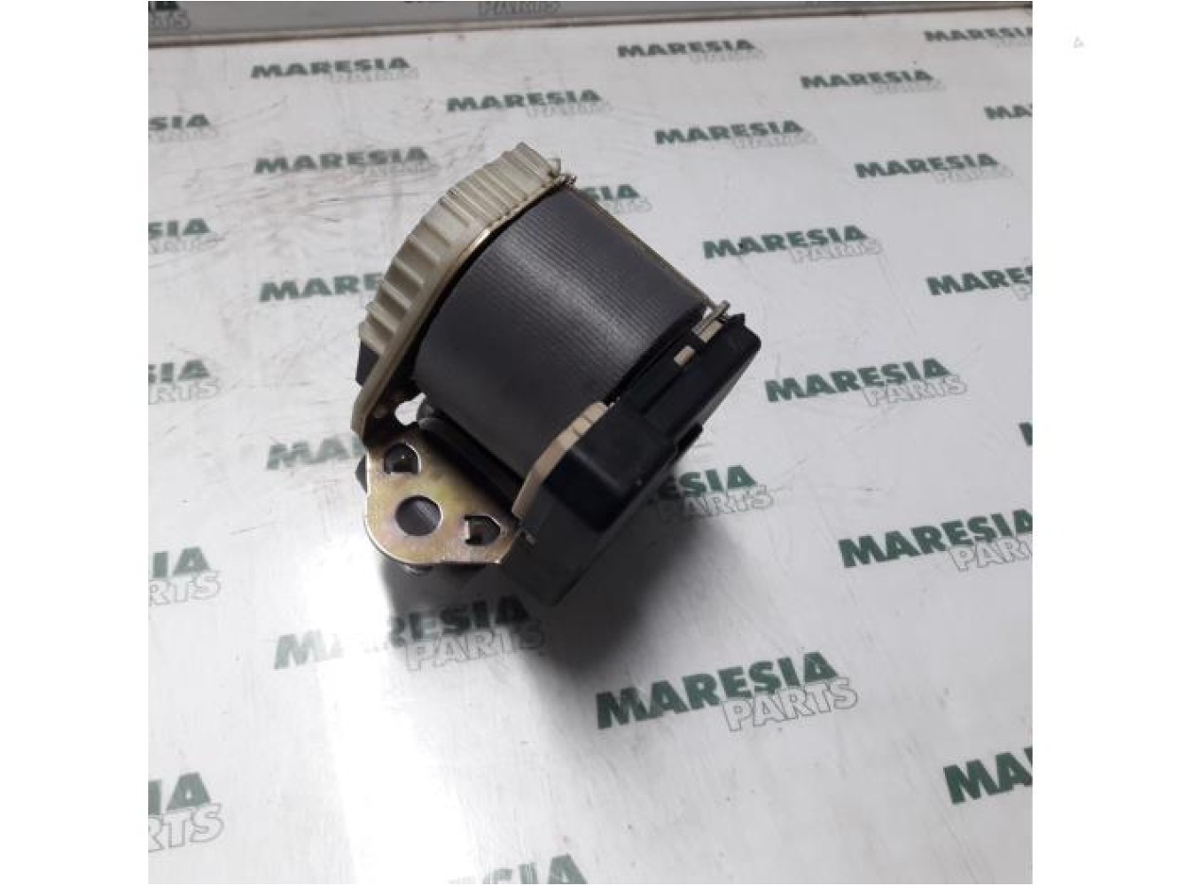 Renault - Megane - Front seatbelt, right
