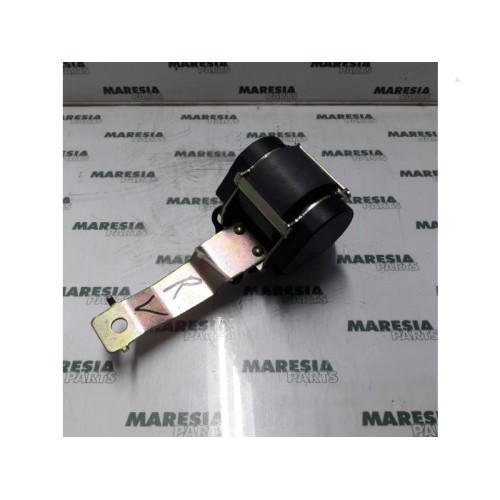 Renault - Megane - Front seatbelt, right