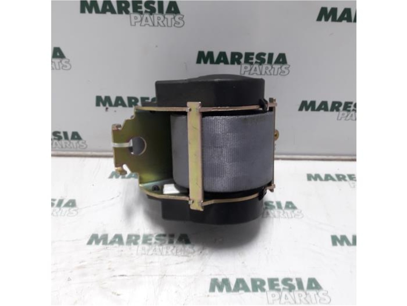 Renault - Megane - Front seatbelt, right