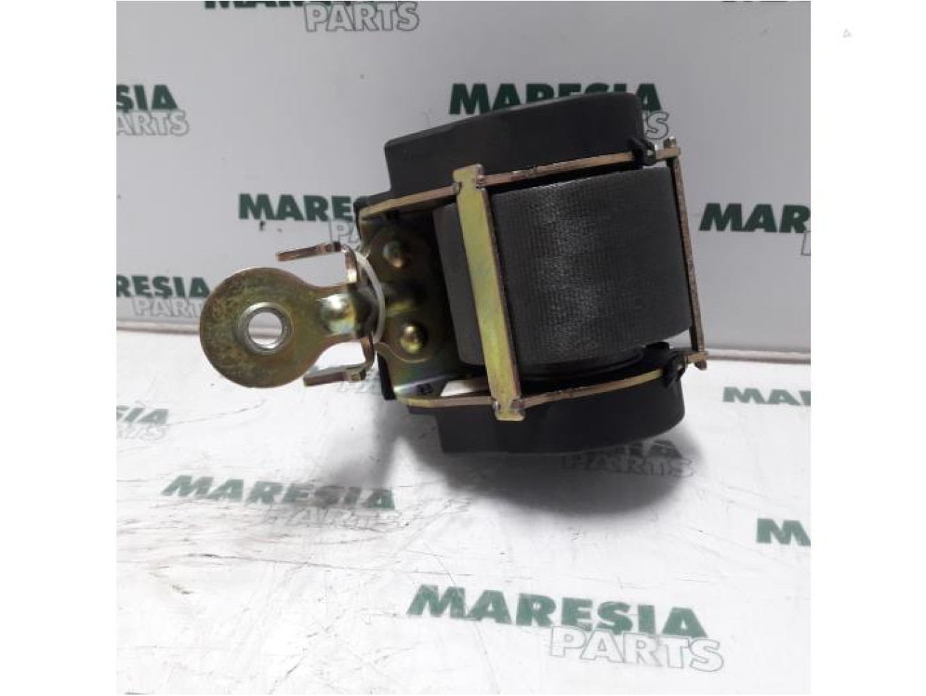 Renault - Megane - Front seatbelt, right
