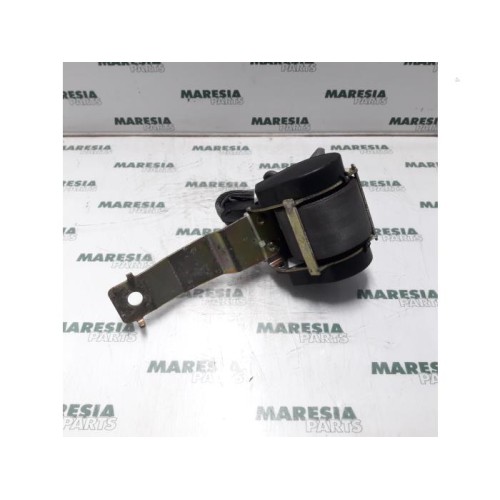 Renault - Megane - Front seatbelt, right