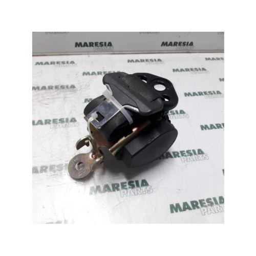 Renault - Megane - Front seatbelt, right