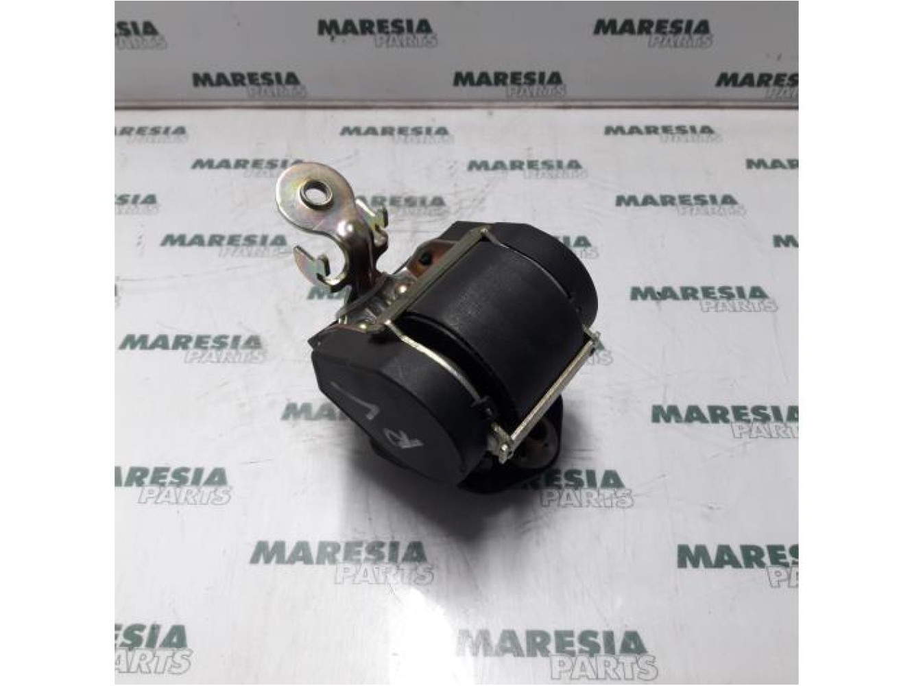Renault - Megane - Front seatbelt, right