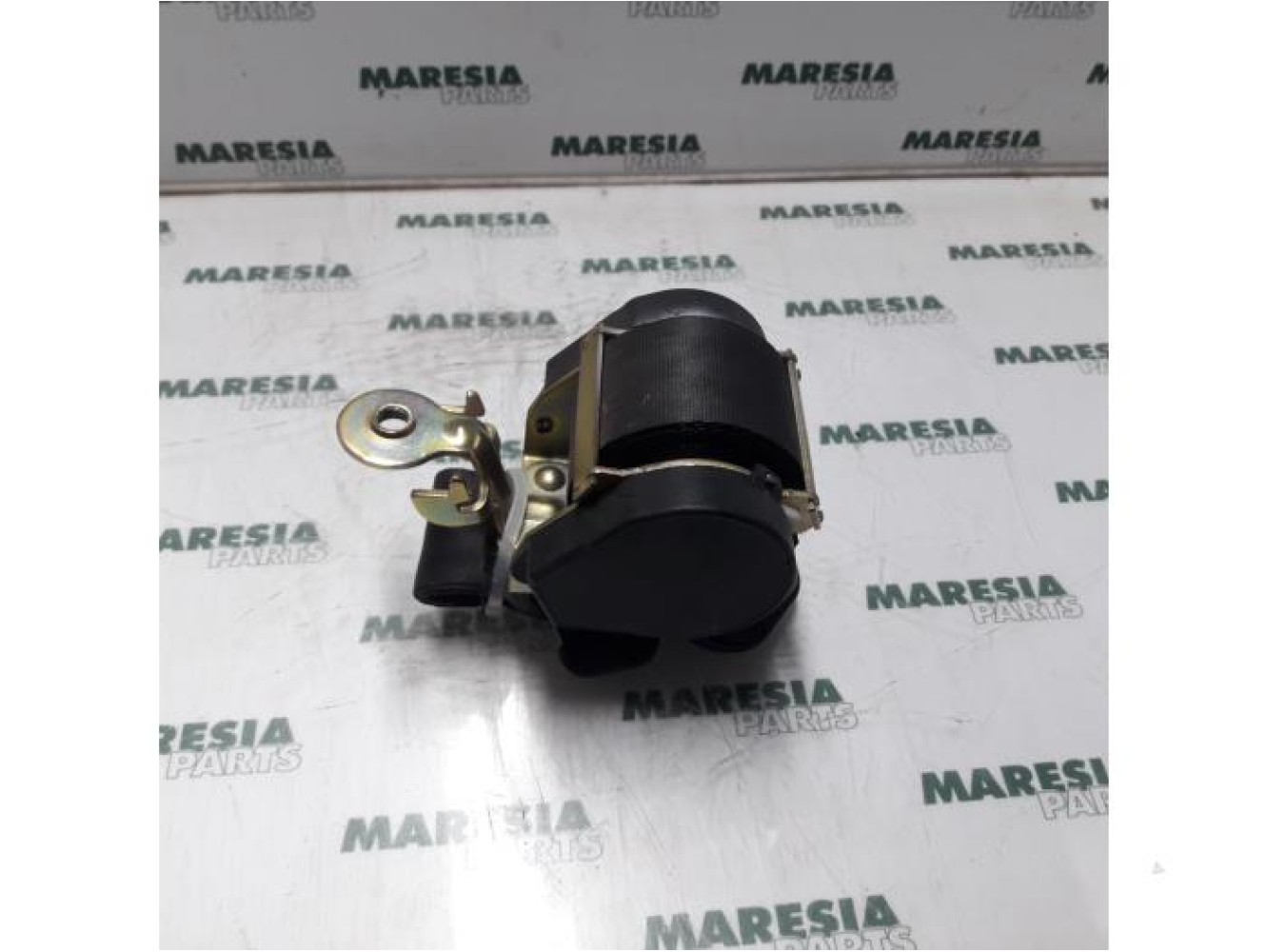 Renault - Megane - Front seatbelt, right