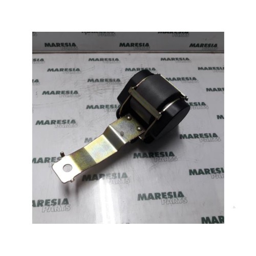 Renault - Megane - Front seatbelt, right
